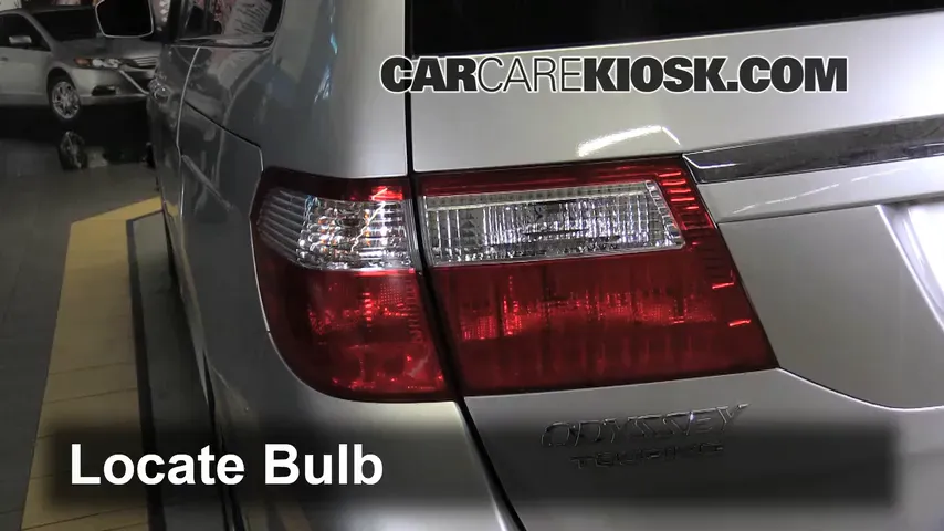 2006 Honda Odyssey Touring 3.5L V6 Lights Reverse Light (replace bulb)